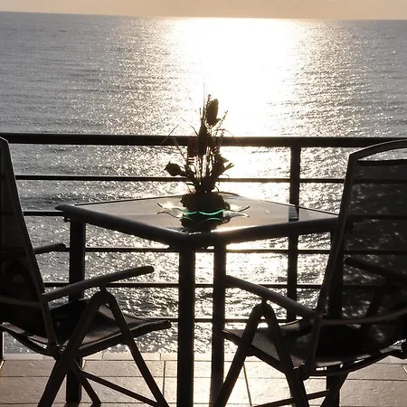 Studio Beach Front *